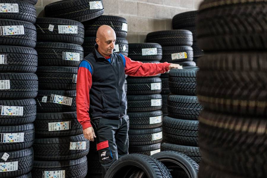 il-battistrada-deposito-gomme-milano-102